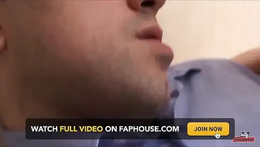 Semua orang sedang beristirahat dan aku menyetubuhi suamiku besar-besaran