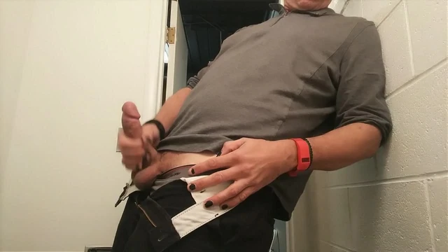 Jay Riggs - Wanking at work