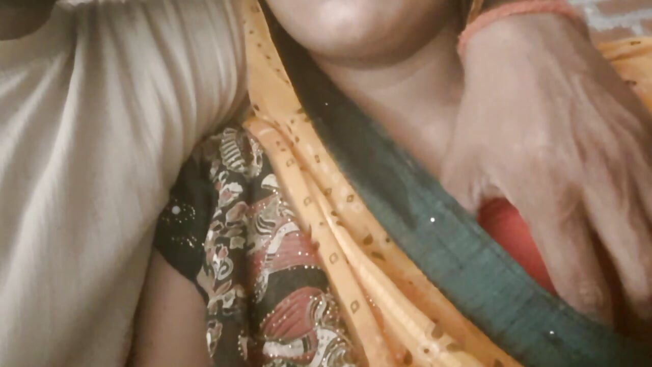 リヤ・デシの彼女セックスビデオとインドのポルノハブ・デシ