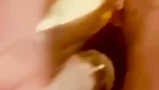 MILF hämmert ihre muschi