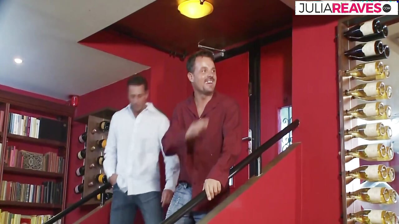 Horny girls suck and fuck huge cocks to cumshots in hot orgy