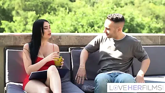 Brünettes hottie didi zerati hardcore von ihrem lehrer geknallt