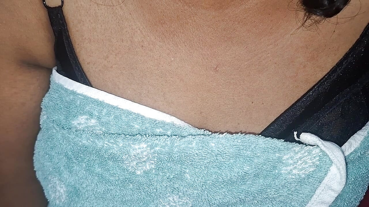 Slijepa sitna plavuša MILF u akciji