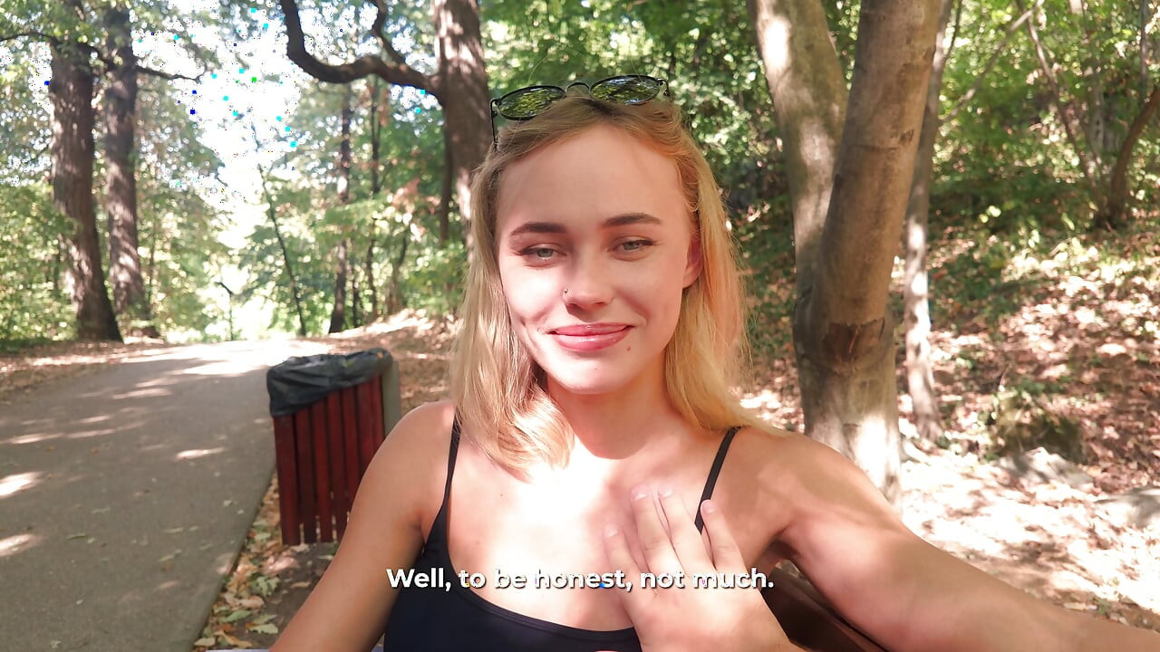 I Sucked a Stranger's Big Cock in the Park Risky Outdoor Sex