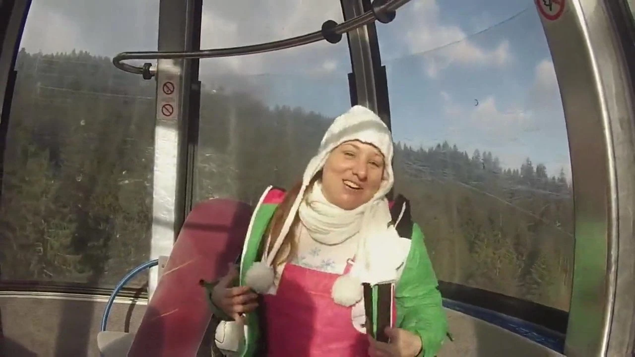 Rattiges.. Spermaluder lutscht im Skilift!