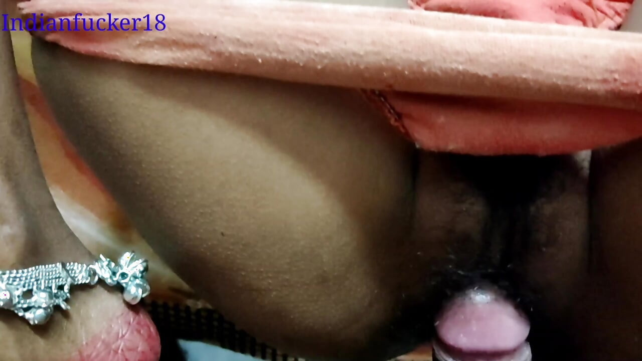 Desi bhabhi ki doggy style chudai hard