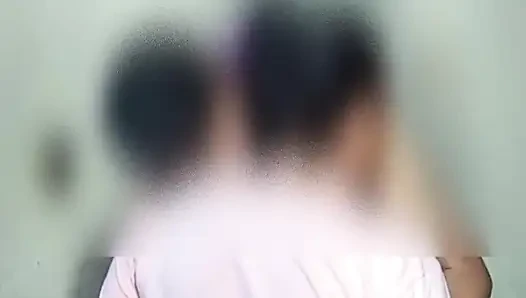 Üvey kız kardeşimin büyük göğüsleri ve meme ucuyla oynuyorum net nepal sesi bölüm 1