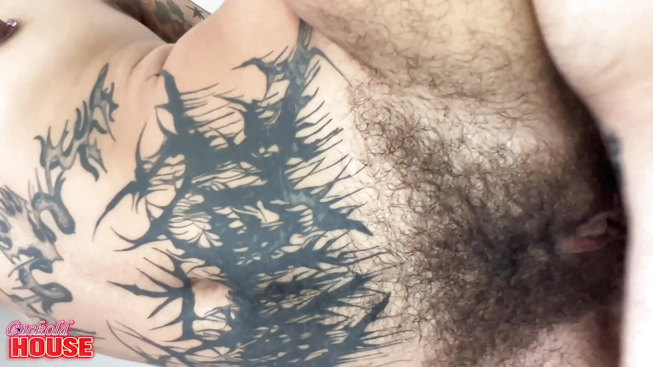 Gorgeous Brunette, Who Doesn't Shave at All, in a Hot Fuck with Anal