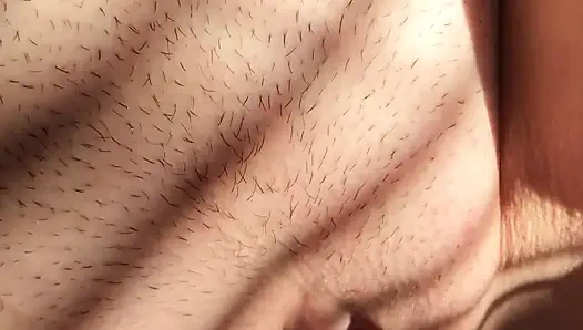 Утренний секс в офисе. Трах киски с кримпаем. Женский оргазм и пульсирующий клитор. Крупным планом