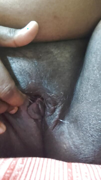 Akka pundai parupu