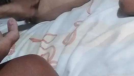 let the cum flow to her wet fat pussy