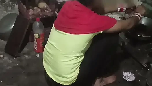 Sister-in-law in the kitchen, brother-in-law's land ke pani nikali apni hands se big boobs dikha kar phir ass chudai hindi audio handjobs