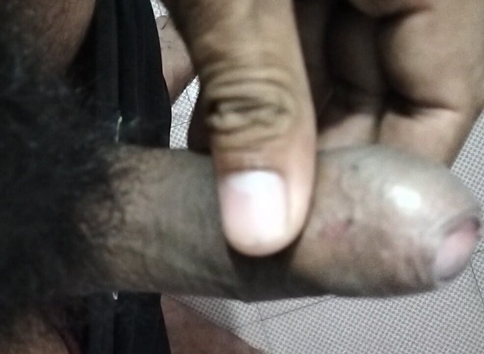 Savitri bhabhi ko bathroom me akele jakar choda