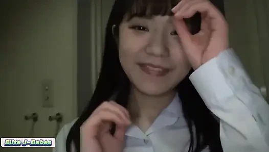 Gadis imut ini diam-diam ketemu sama pacarnya di kamar hotel!