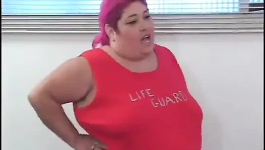 Bbw rambut gemuk melepas seragamnya untuk ngentot enak