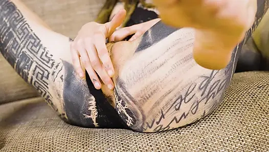 Татуированная пара уничтожает друг друга - жесткий долбеж и глубокий анал