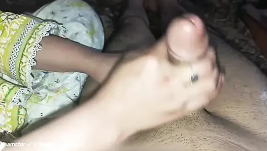 Desi Village Girls Fist Time Oil Hand Job with Hot Boyfriend