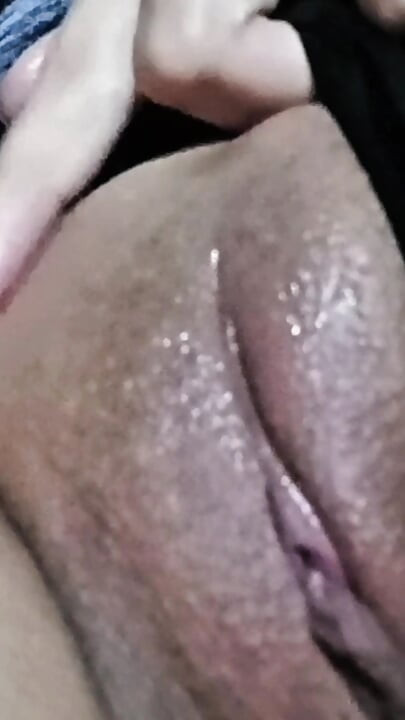 I masturbate until I cum in squirts