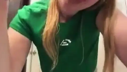 Creampie-ficken im badezimmer