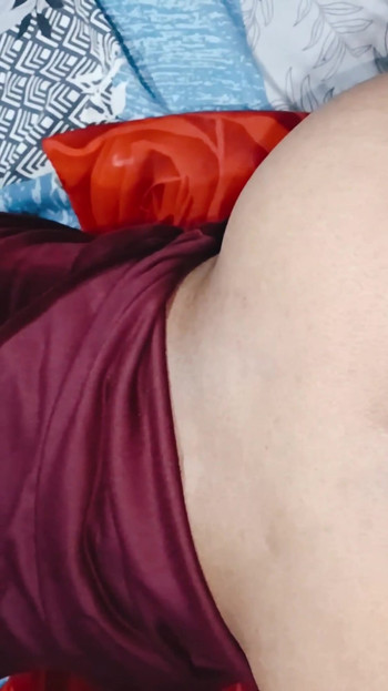 Indische bhabhi, dicker arsch fickt hardcore-doggystyle-position mit klarer Hindi-stimme | Clip 1