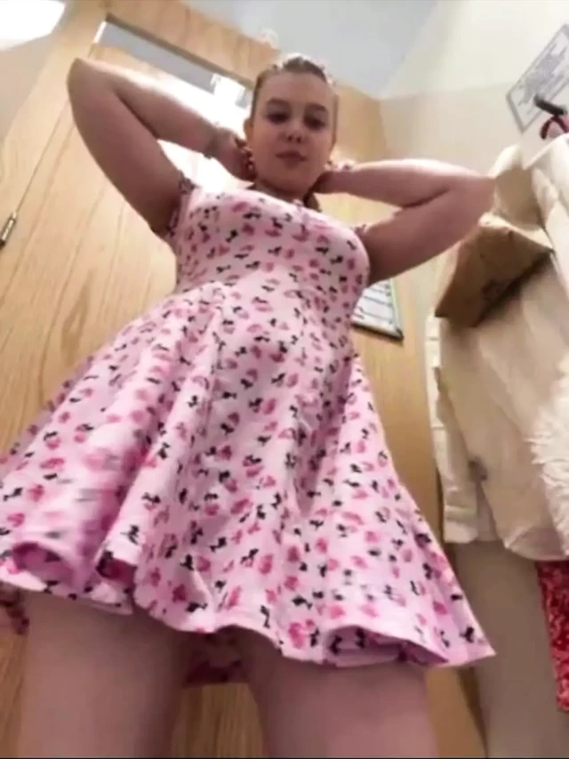 Masturbating in the mall