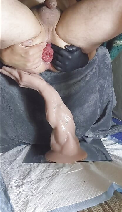 This video isn't arm less