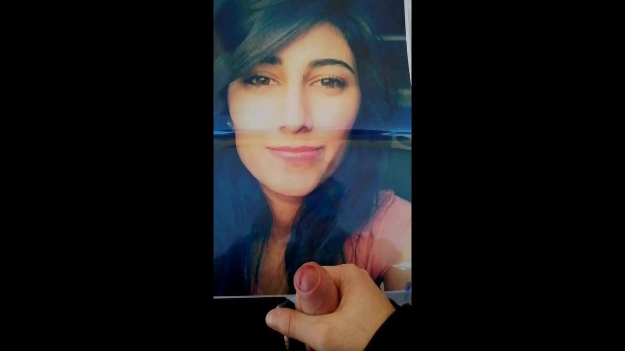 Cum tribute for Atta