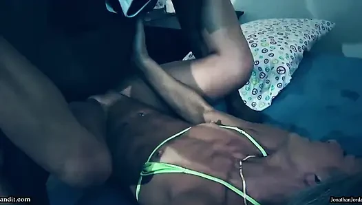 Крик для Dick Leilani Lei