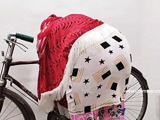 德西村骑自行车与男友在户外做爱，女大学生，彩信，后音频
