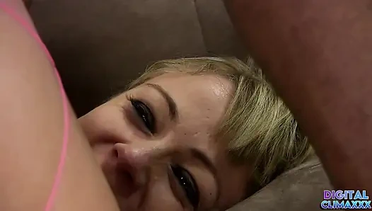 Blonde MILF Adriana Nicole gets FUCKED HARD in the Ass by BBC !