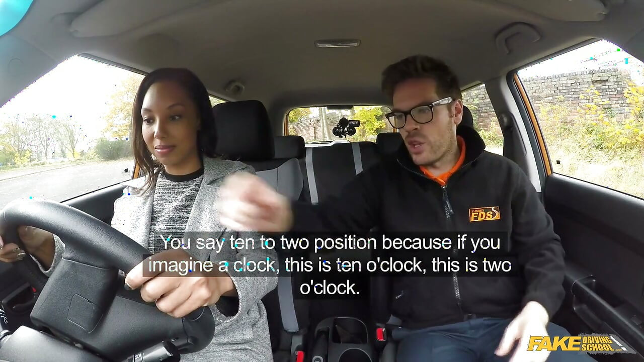 Fake Driving School - великолепная Black Sade не дает ее тест в машине с Ryan и скачет на нем наездница стиле с кримпаем окончание