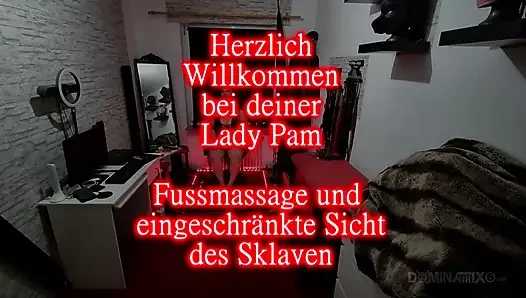Baskın olgun esmer köleyi damlayan amcığı yutmaya itiyor