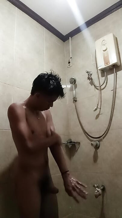 Filipinli twink duş mastürbasyonu: fleshlab özel