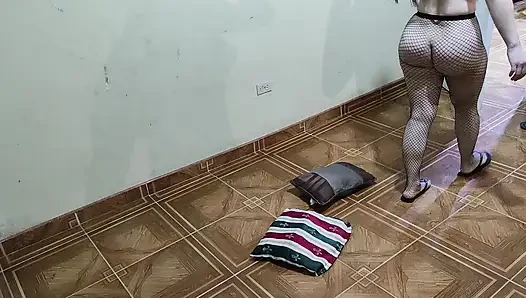 I Was so Horny After That Party, I Couldn't Hold Back and I Had to Tell My Cousin to Fuck Me.