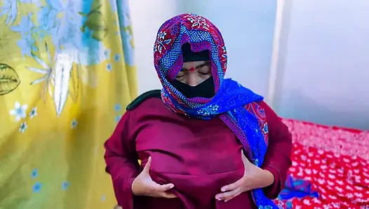 Arab Hotel BBW Maid Was Horny in Saudi Arabia & I See Her Big Ass & Big Tits & Start Masturbat
