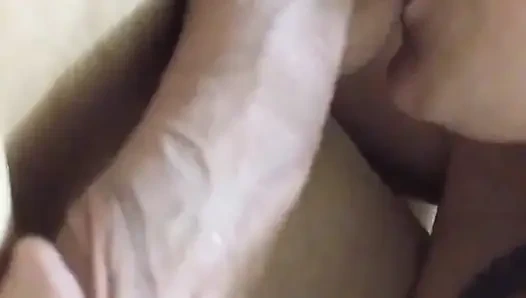 Сексуальная подруга сбрасывает вниз!