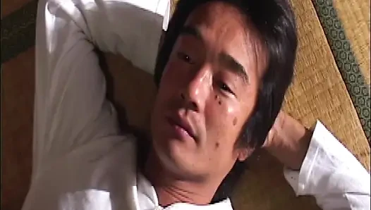 P139G02 A sad erotic drama set in the early Showa period in the suburbs of Kanto, about an only daughter of a temple and the heir to a farmer, who never end up together.