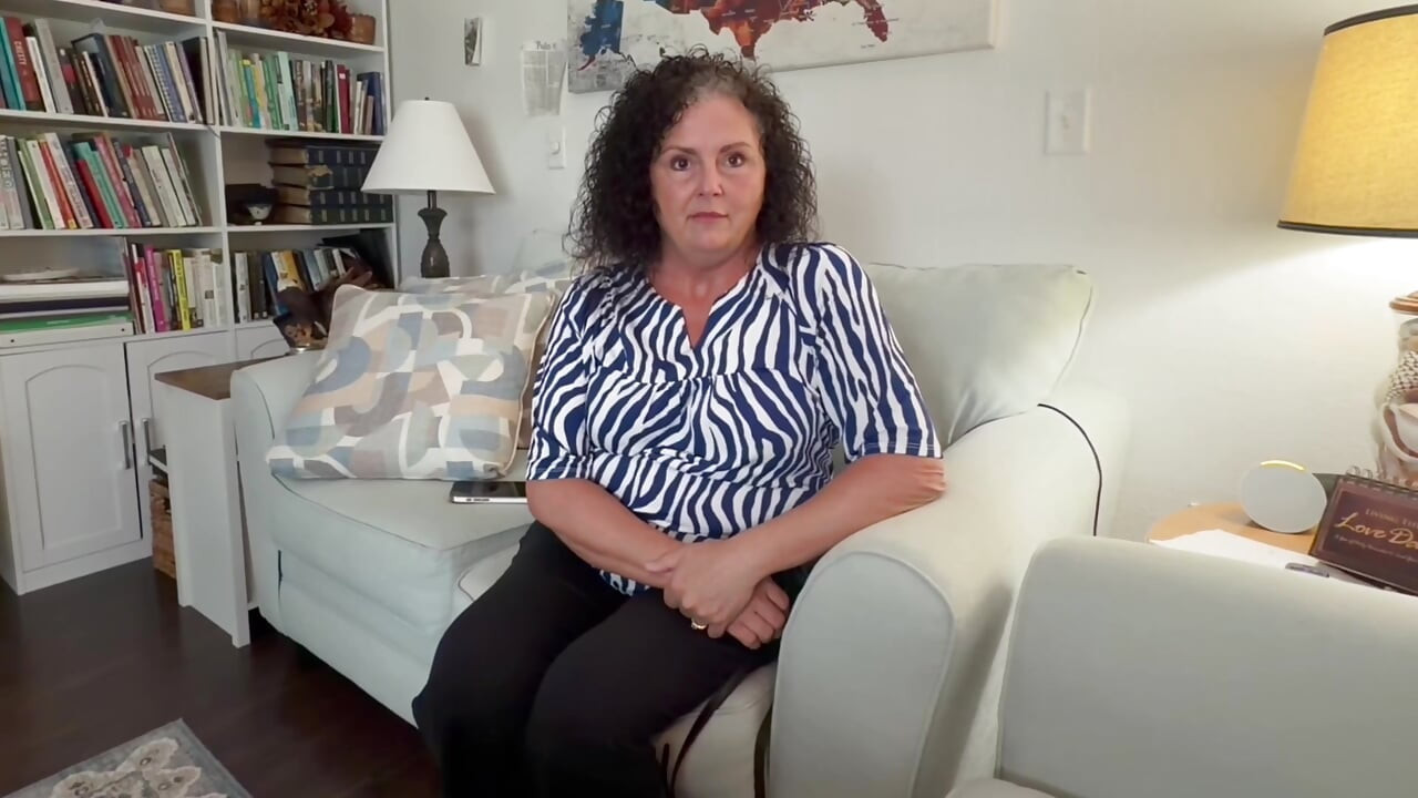 Esposa infiel va a una entrevista de trabajo