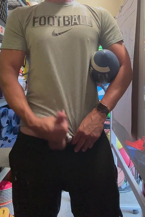 Alpha Stud Jockdad87 Ispaljuje Hrpu Nogometne Sperme