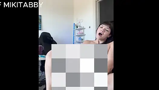 CUTE EGIRL SUCKING AND RIDING miki