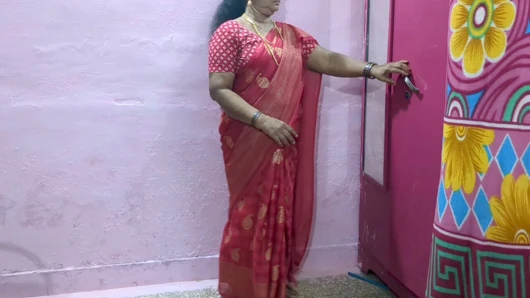 Ibu tiri lagi asik seks anal