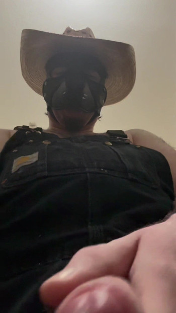 yeehaw! pup cums on camera !
