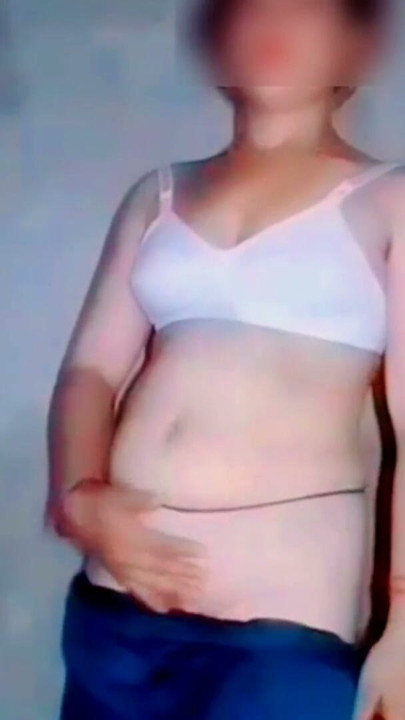 Beautiful pussy of very hot sexy Asian Bhabhi | Clip 1