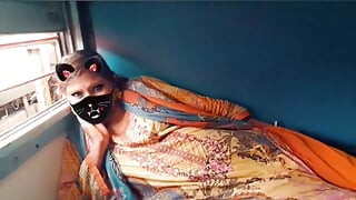🥵TRAIN TOILET TAMIL BHABHI Tamil housewife cowgirl Jennifer fuck very hard