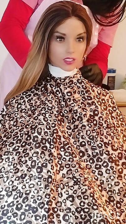 Emma the barberette vinyl shampoo cape show