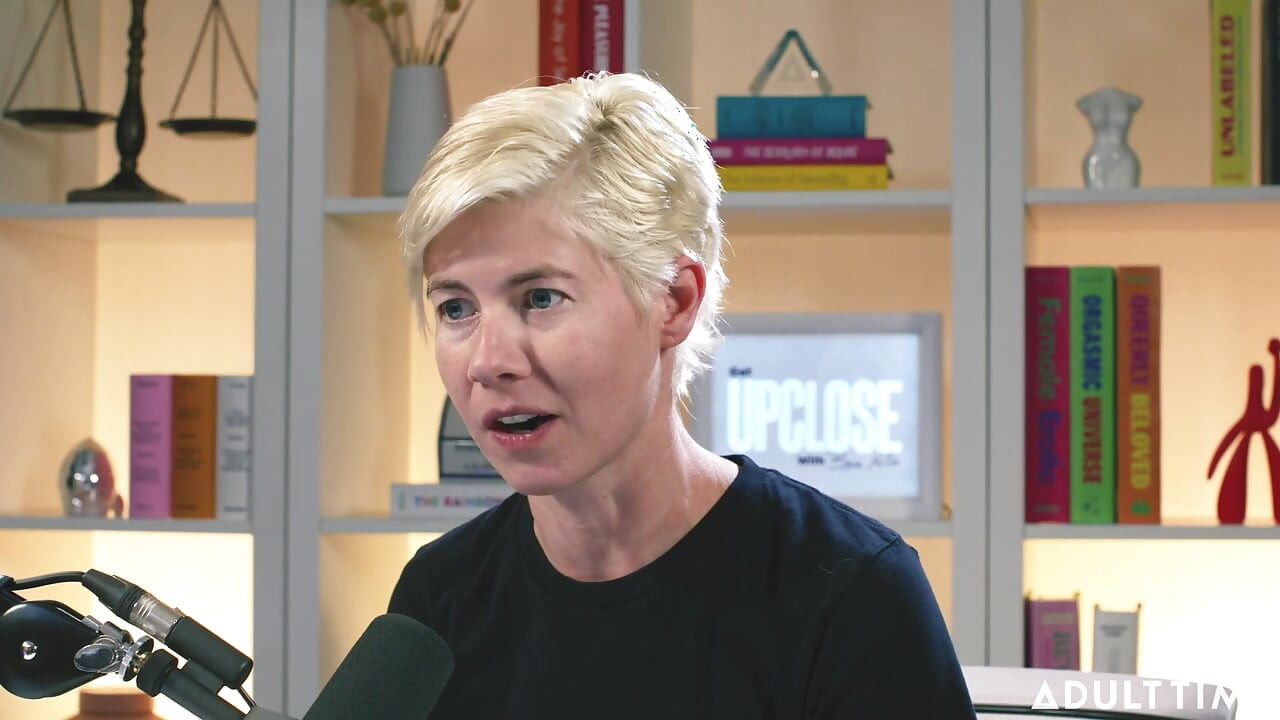 Gal Ritchie: Spiegler Girl & Hentai Lover  the Adult Time Podcast