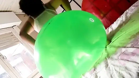 Ride Big Crystal Balloons at Morning Sun - Bunny Looner [lowres]