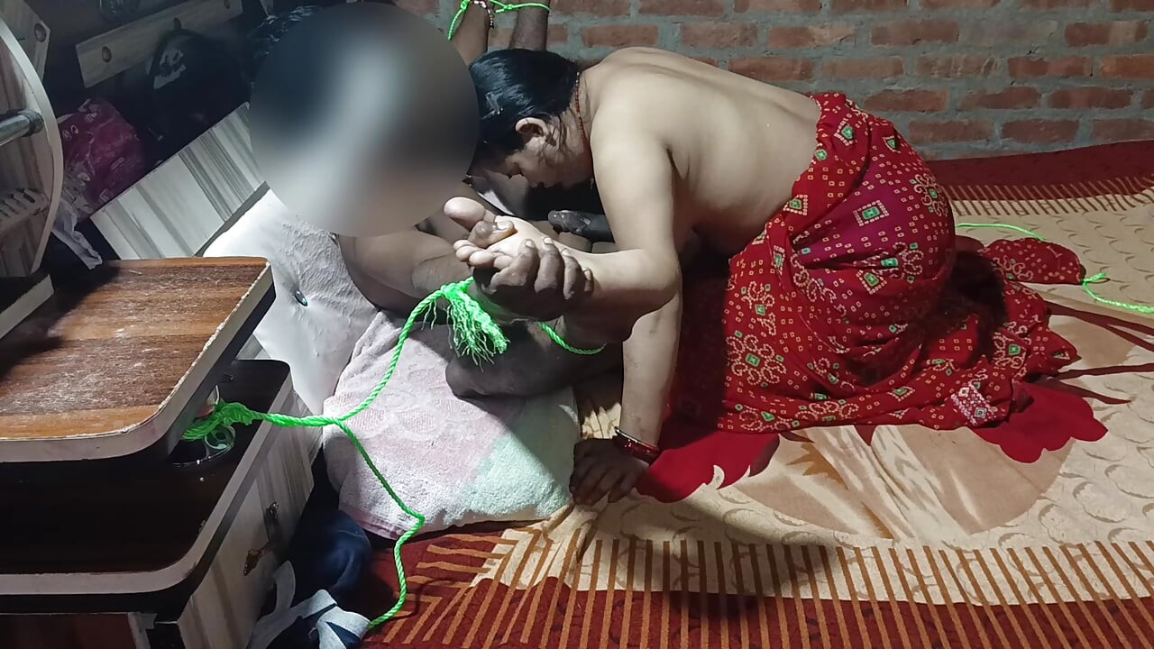 Kiimainen Devar panee upeaa vastanainutta Bhabhia