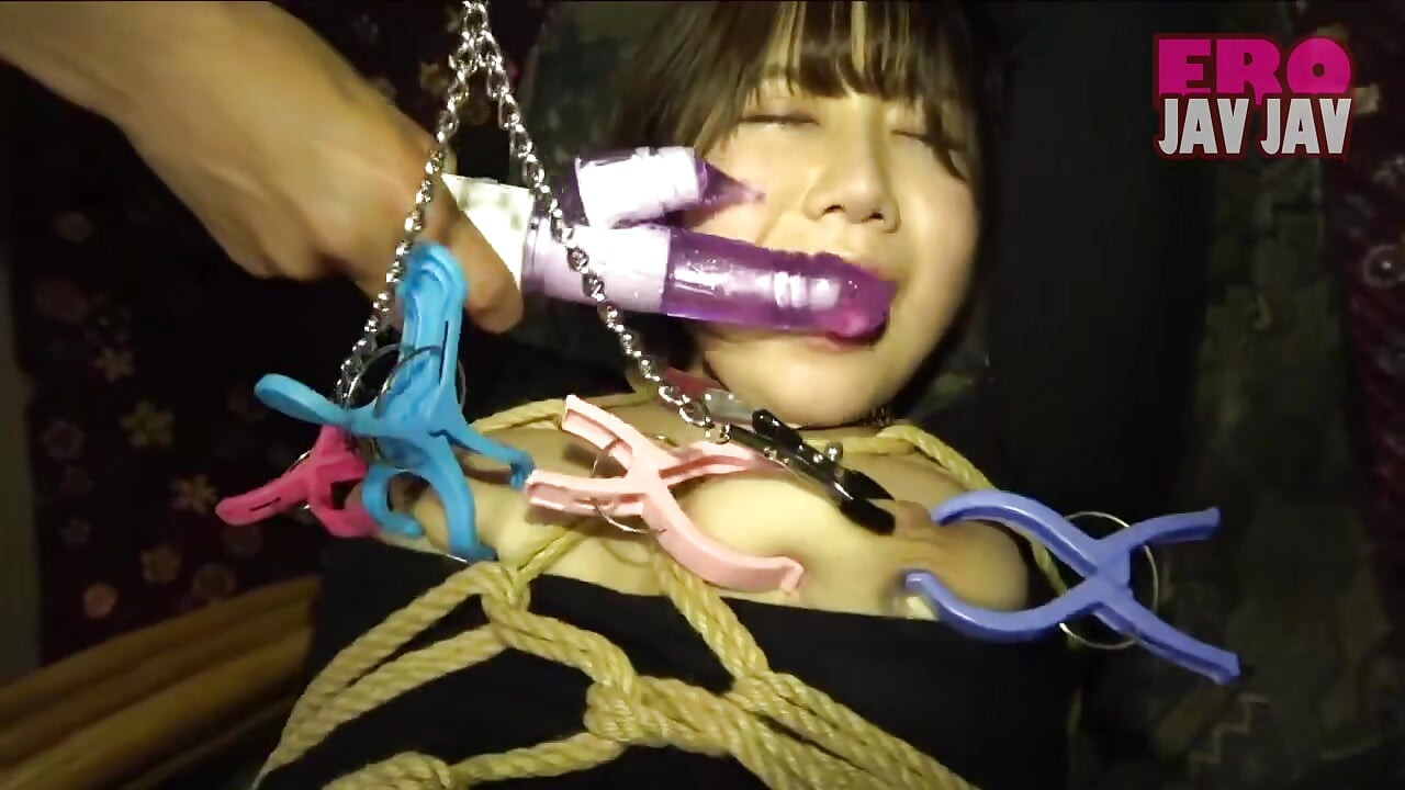 La belle femme à forte poitrine Sena Yamaguchi tombe dans le plaisir pur. - 4