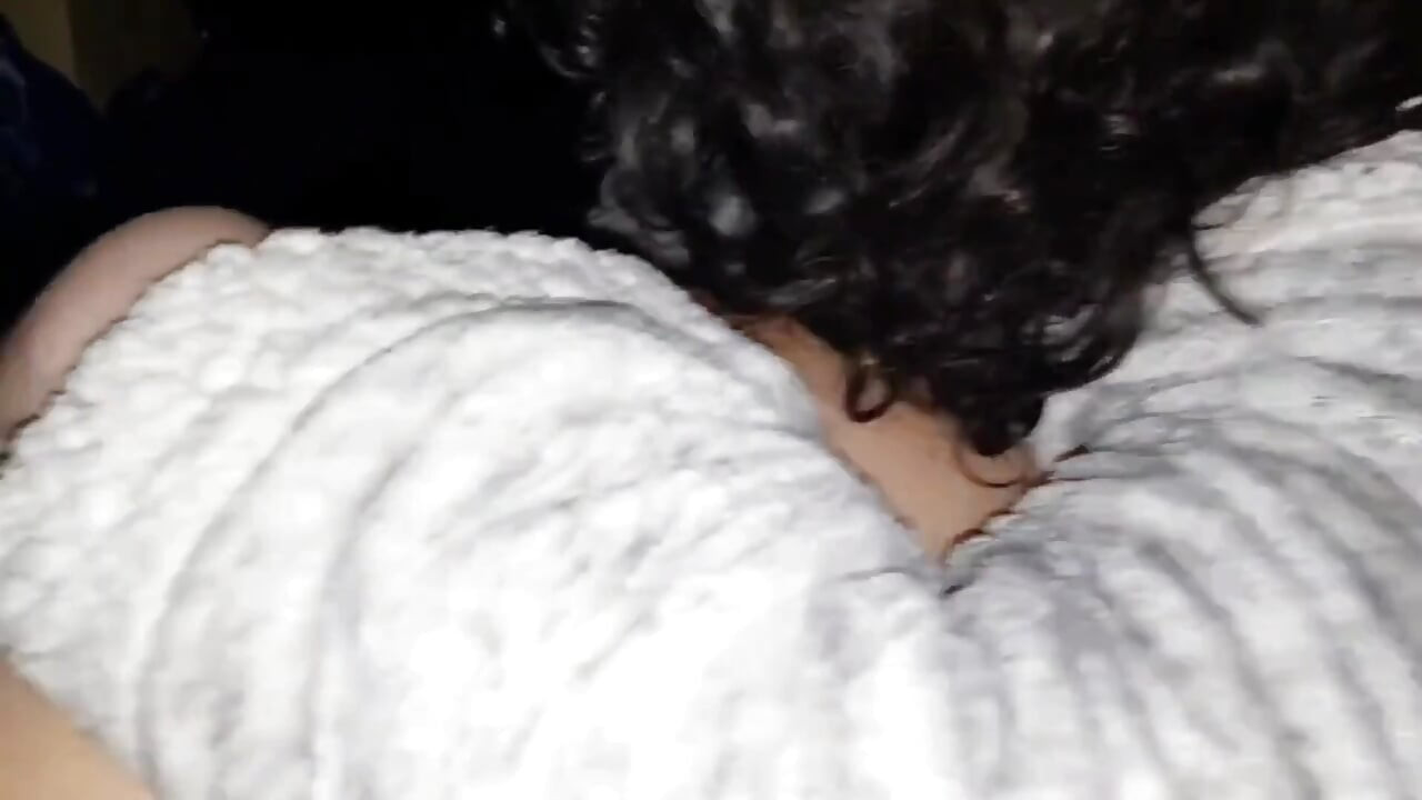 FFM wysysających BBC podczas uzyskiwania palcami pochylone